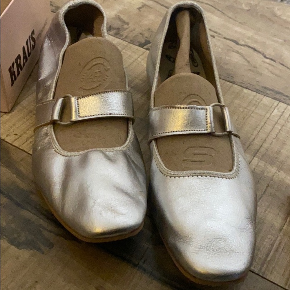 Vintage Sliver shoes